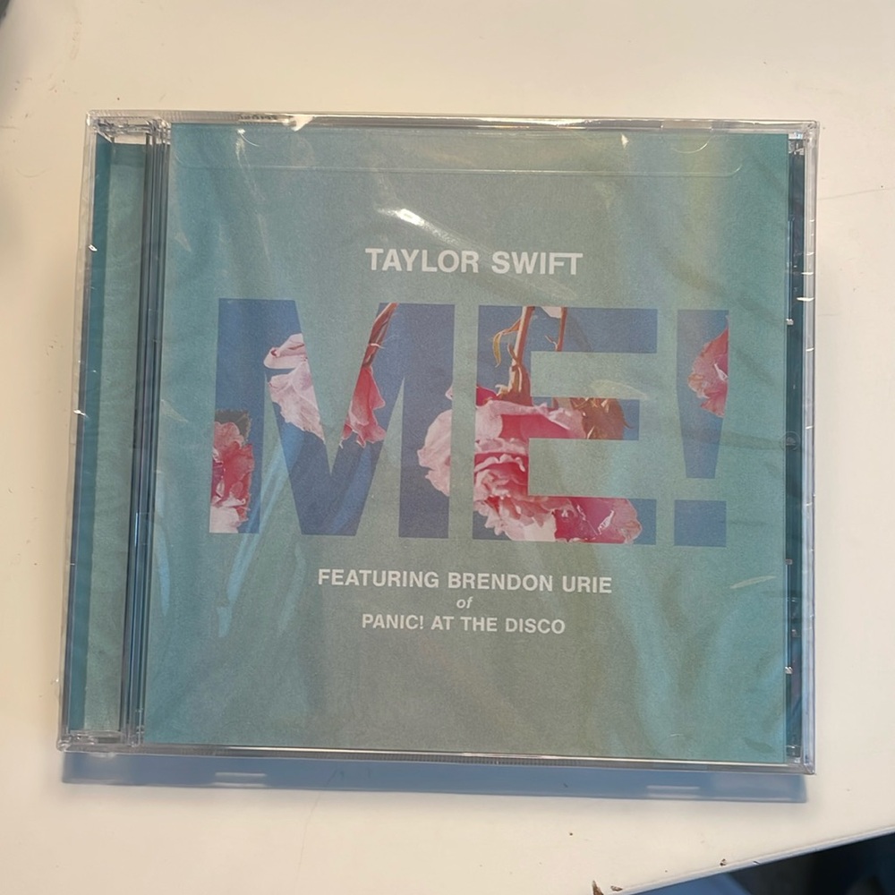 ME! Taylor Swift CD